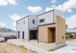 自然素材と暮らす、心地よい大空間の住まい