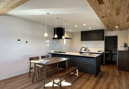 オール電化×高性能×デザイン性を兼ね備えた3階建て住宅