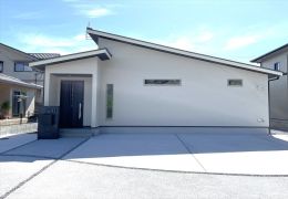 猫ちゃんファーストの心地よい平屋